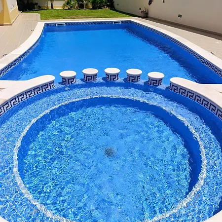 Ocean Gale Villa *
